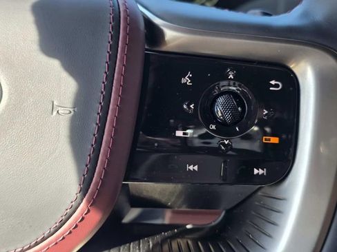 Used 2025 INFINITI QX80 Autograph image 16