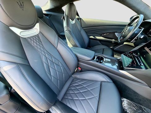 Certified 2024 Maserati GranTurismo Modena image 15