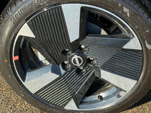 New 2026 Nissan Kicks SR image 10