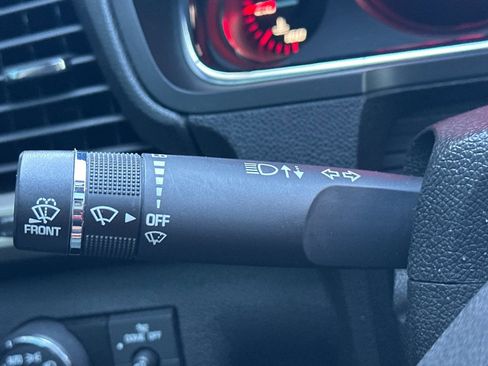 Used 2014 GMC Acadia Denali image 33