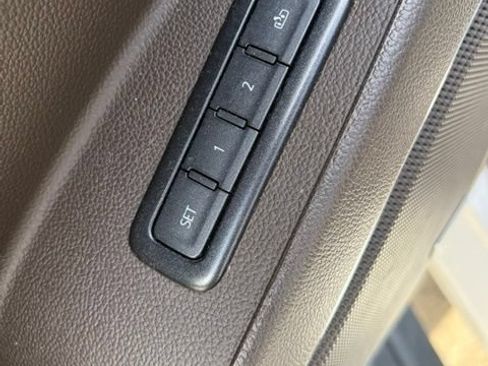 Used 2020 GMC Yukon XL Denali w/ Open Road Package RWD image 30