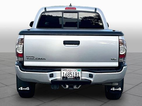 Used 2012 Toyota Tacoma 4x4 Double Cab w/ TRD Sport Upgrade Pkg image 4
