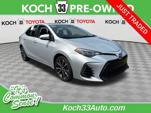 Used 2018 Toyota Corolla XSE FWD image 1