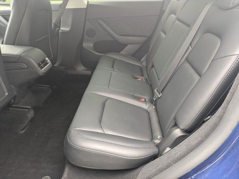 Used 2023 Tesla Model Y Long Range AWD/4WD image 18