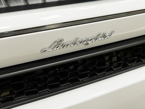 Used 2016 Lamborghini Huracan LP 610-4 image 26