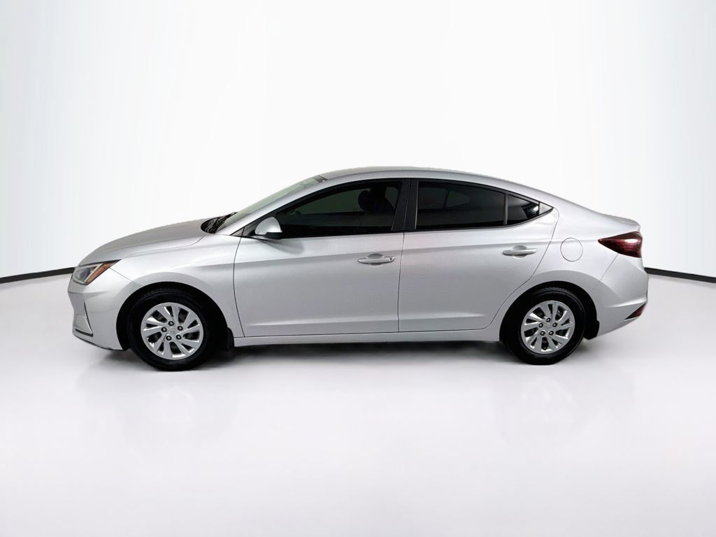 Used 2019 Hyundai Elantra SE FWD image 8