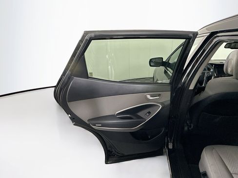 Used 2017 Hyundai Santa Fe Sport FWD image 25