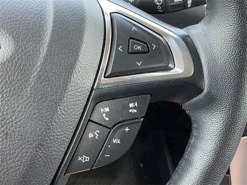 Used 2024 Ford Edge SEL image 24