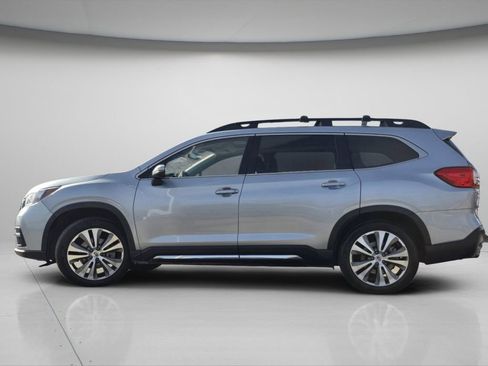 Used 2022 Subaru Ascent Limited w/ Technology Package image 5