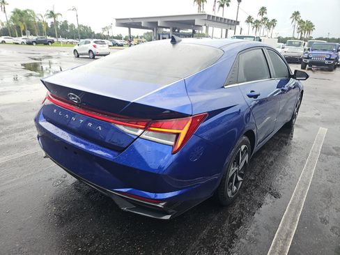 Used 2021 Hyundai Elantra Limited w/ Cargo Package FWD image 6