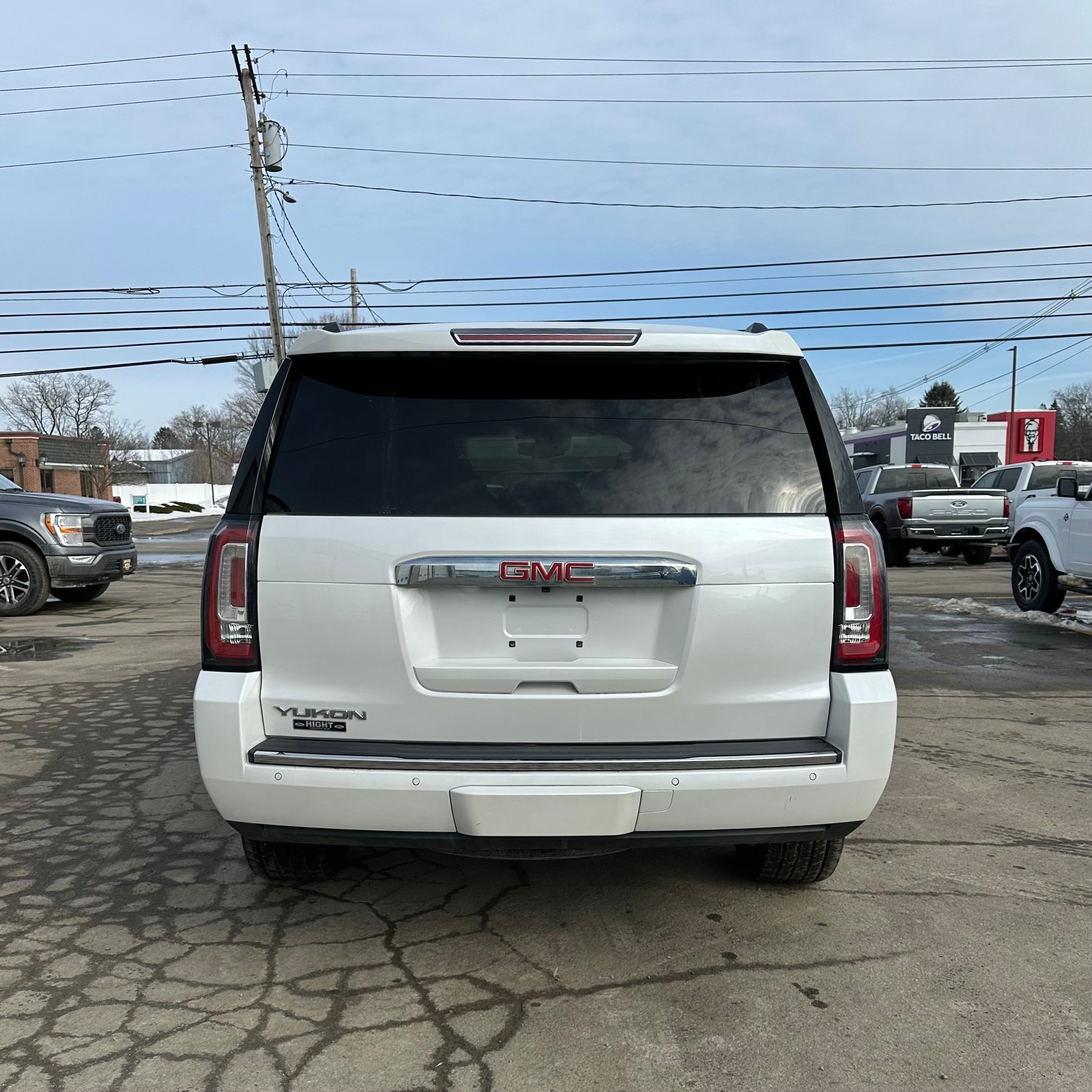 Used 2019 GMC Yukon Denali w/ Denali Ultimate Package AWD/4WD image 4