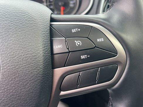 Used 2019 Jeep Cherokee Limited image 65