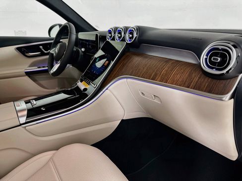 New 2026 Mercedes-Benz GLC 300 4MATIC image 32