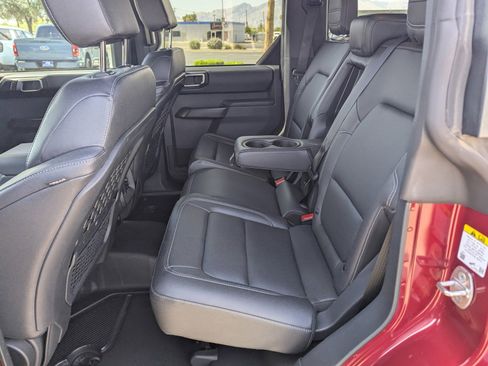 Certified 2025 Ford Bronco Badlands AWD/4WD image 8