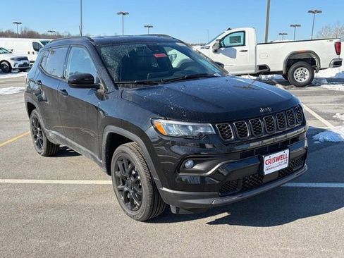 New 2026 Jeep Compass Latitude image 2