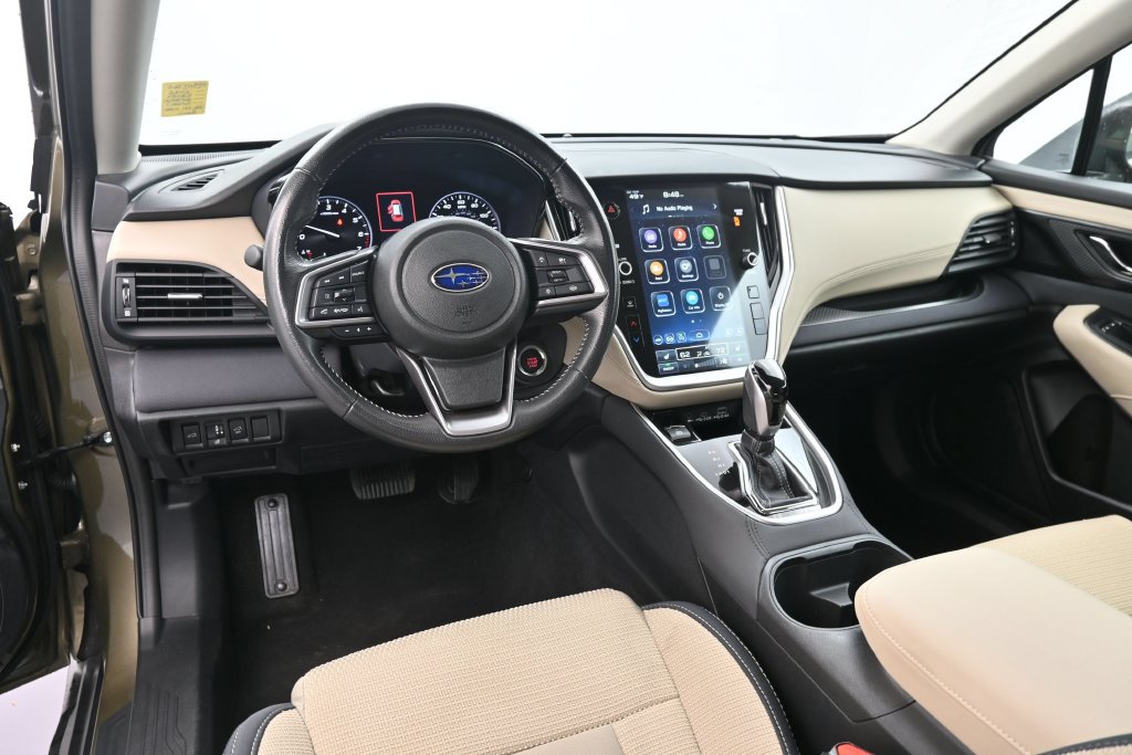 Certified 2025 Subaru Outback Premium AWD/4WD image 18