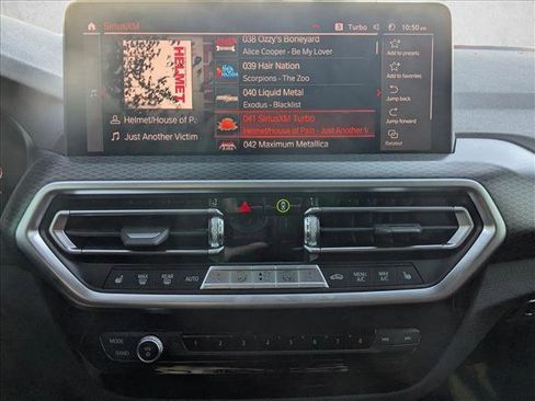 Used 2024 BMW X4 xDrive30i w/ M Sport Package image 17