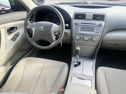 Used 2011 Toyota Camry LE w/ LE Extra-Value Pkg image 14