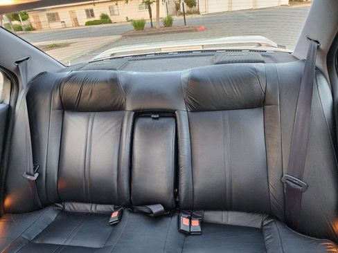 Used 1994 Nissan Maxima SE image 19