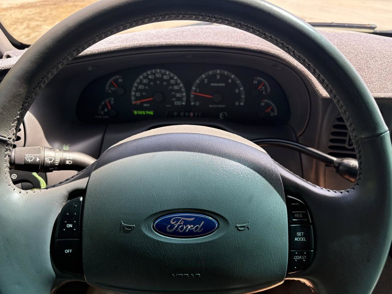 Used 2002 Ford F150 2WD SuperCrew image 49