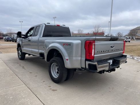 Used 2024 Ford F350 XLT w/ FX4 Off-Road Package image 7