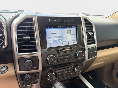 Used 2017 Ford F150 Lariat image 23