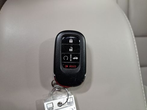 Used 2023 Honda Accord Touring image 35