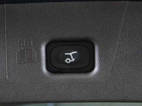 Used 2022 Lincoln Nautilus Reserve image 25