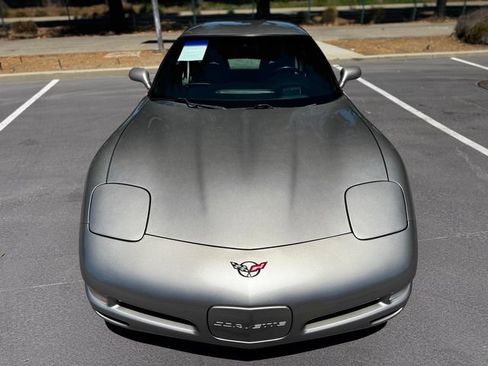 Used 2000 Chevrolet Corvette Coupe w/ Roof Pkg RWD image 5