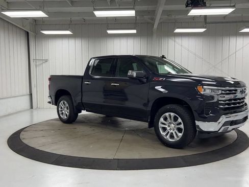 Used 2023 Chevrolet Silverado 1500 LTZ w/ Z71 Off-Road Package AWD/4WD image 2