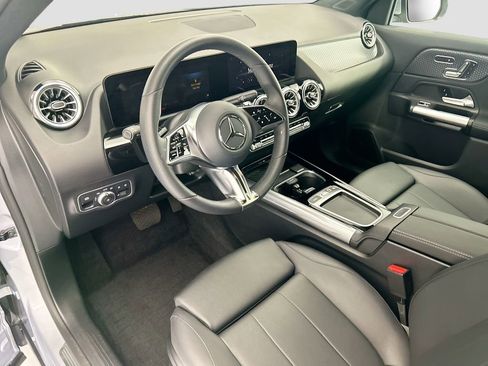 Certified 2026 Mercedes-Benz GLA 250 image 9
