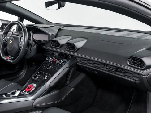 Used 2018 Lamborghini Huracan LP 580-2 image 32