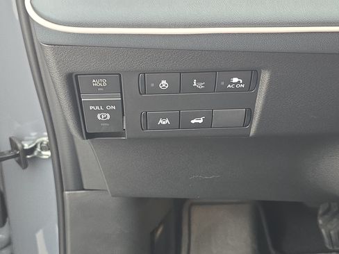New 2026 Nissan Leaf Platinum+ FWD image 30