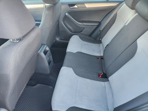 Used 2017 Volkswagen Jetta S w/ Jetta S Cold Weather Package image 20