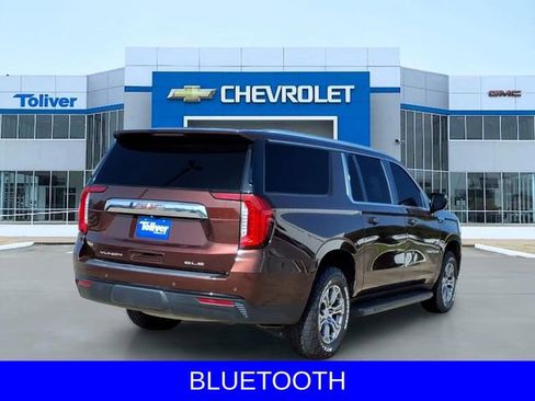 Used 2022 GMC Yukon XL SLE AWD/4WD image 4