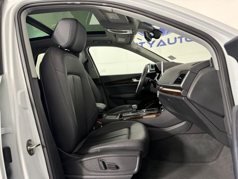 Used 2019 Audi Q5 Premium Plus image 12