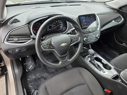 Used 2023 Chevrolet Malibu LT image 25