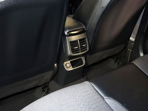 Used 2023 Kia Seltos S image 27