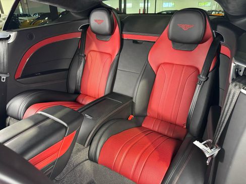 Used 2020 Bentley Continental GT image 11