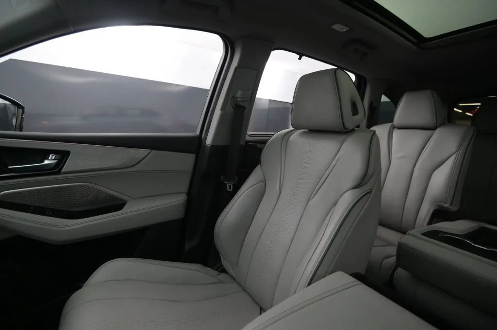 Used 2022 Acura MDX w/ Advance Package AWD/4WD image 28