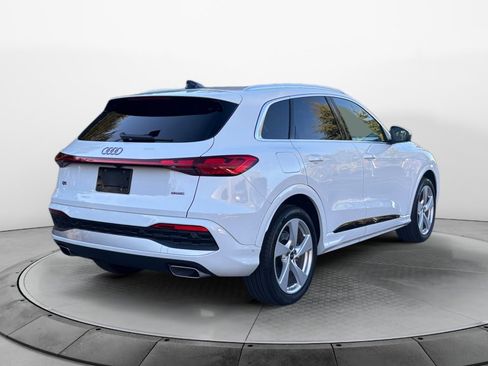 New 2025 Audi Q5 Prestige image 7