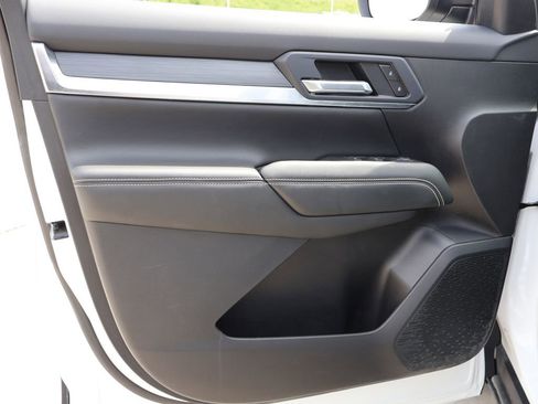 Used 2025 GMC Terrain Elevation AWD/4WD image 20