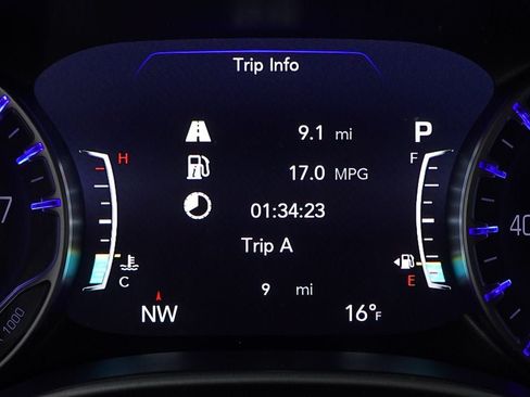 New 2026 Chrysler Pacifica Select w/ S Appearance Package FWD image 18