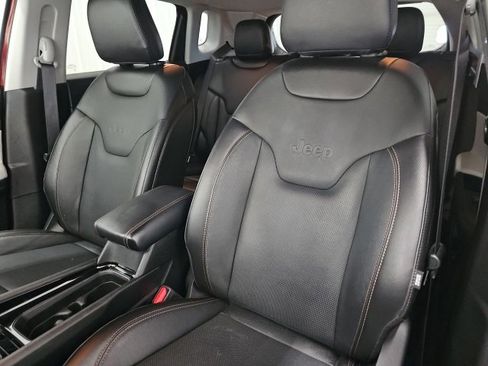 Used 2022 Jeep Compass Limited image 23