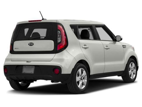 Used 2019 Kia Soul w/ Option Group 020 FWD image 2