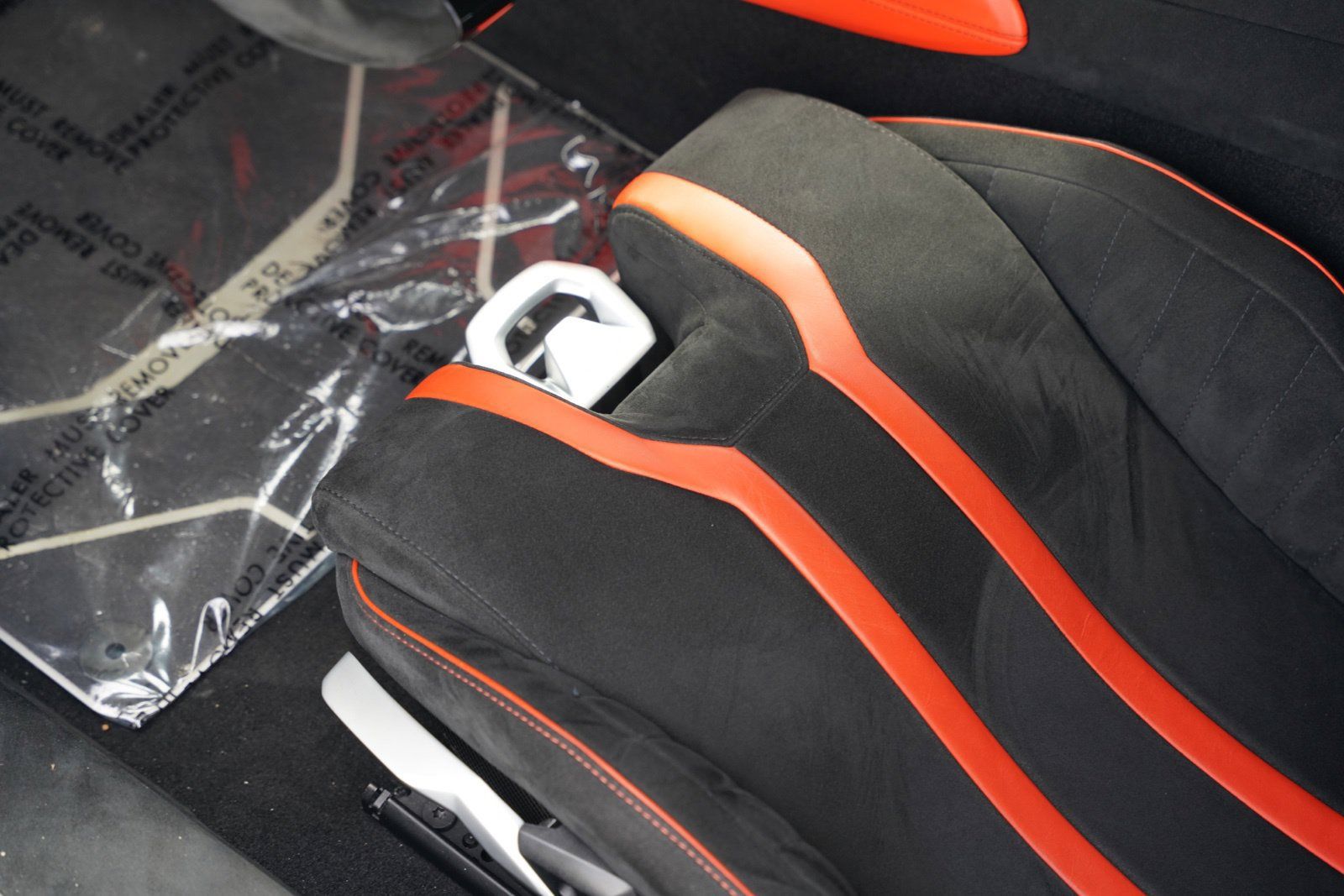 Used 2023 Lamborghini Huracan STO RWD image 36