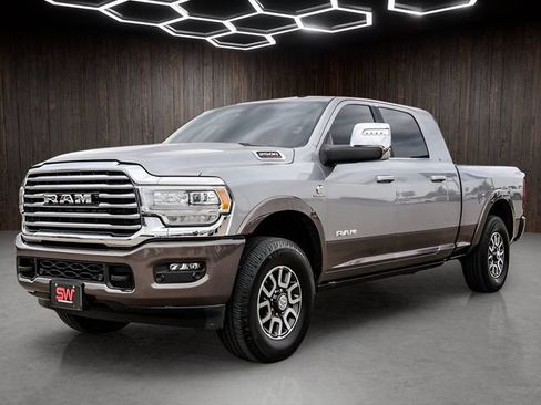 Used 2024 RAM 2500 Limited w/ Safety Group AWD/4WD image 3