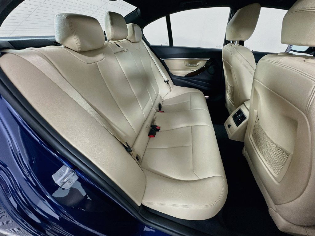 Used 2018 BMW 330i Sedan RWD image 26