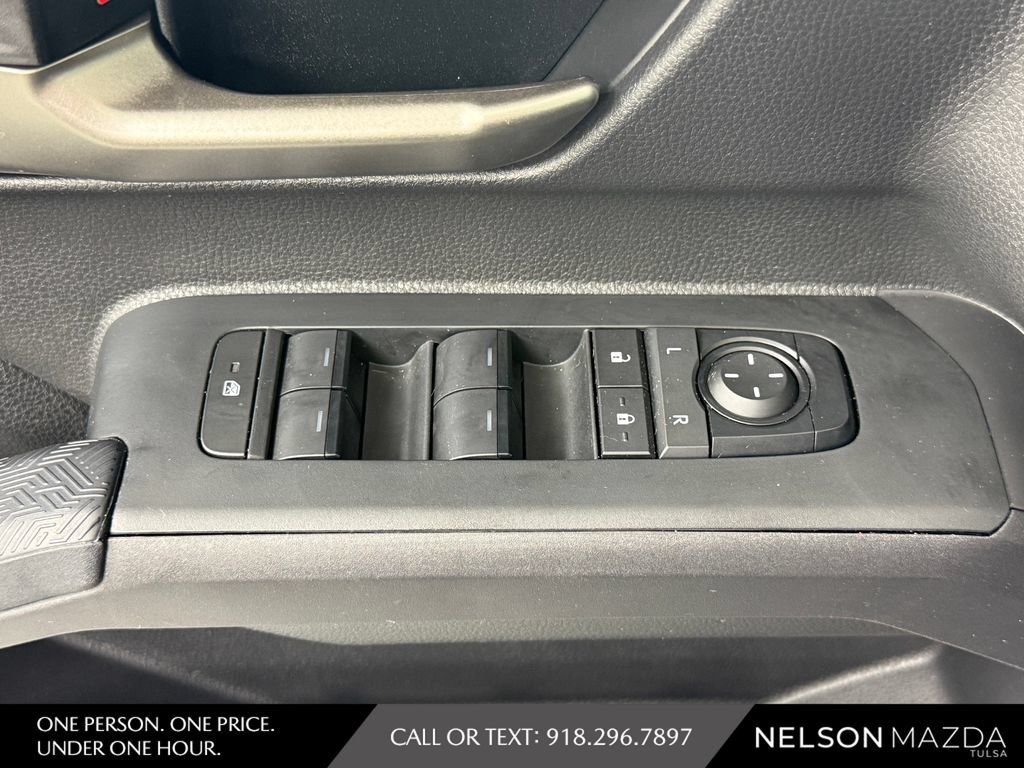 Used 2024 Toyota Tacoma TRD Sport AWD/4WD image 19