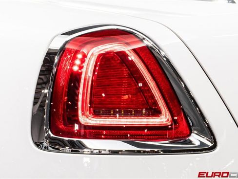 Used 2018 Rolls-Royce Dawn image 18